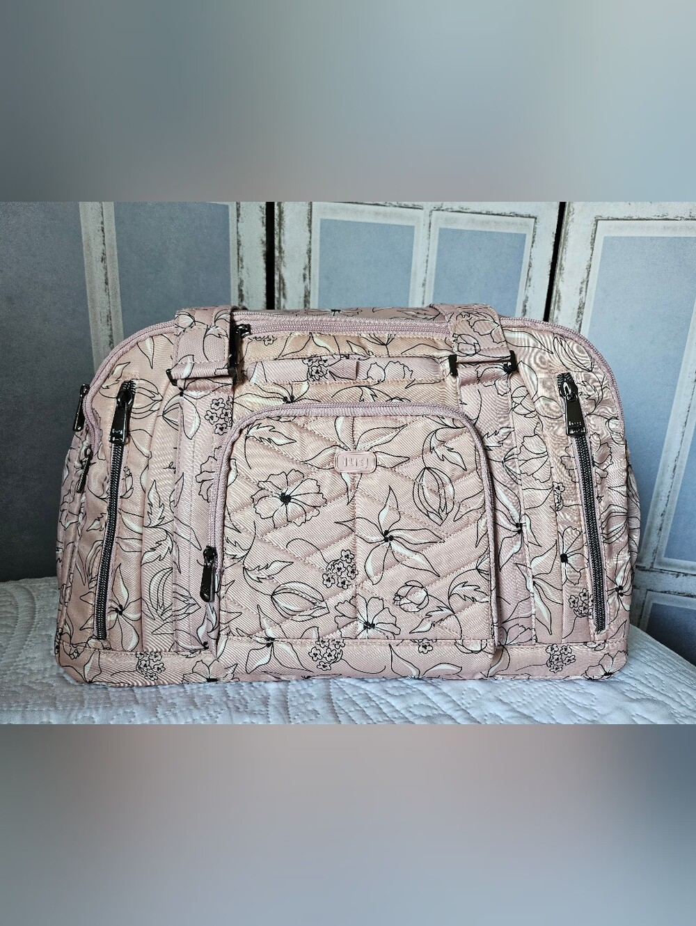 $145 Retail Lug Propeller Weekender Duffel In Sketch Floral Blush - Picture 5 of 16